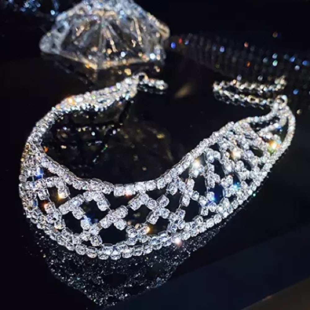 🌟 New Rhinestone Crystal Mesh Choker Necklace